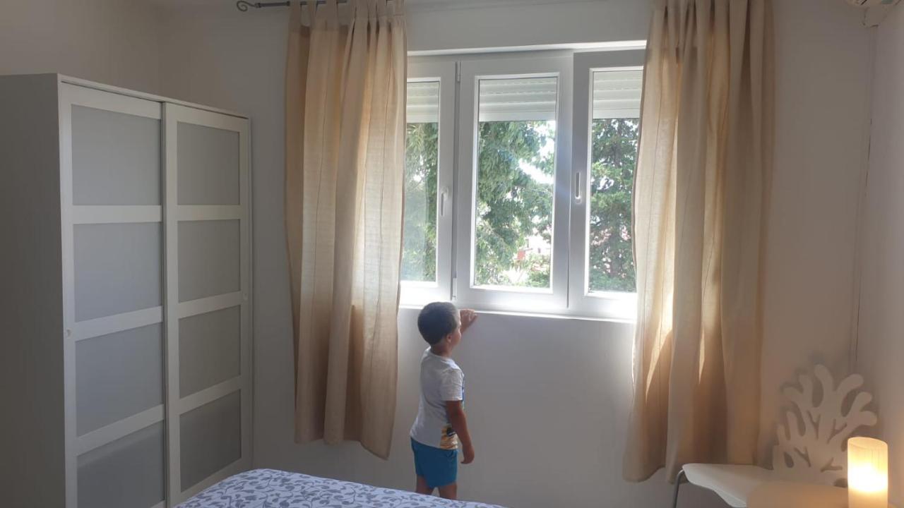 Sanela- Apartman Za Bezbrizan Odmor Crikvenica Exteriör bild